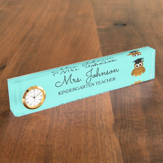 かわいいパーソナライズされたフクロウ幼稚園の先生 デスクネームプレート (側面)