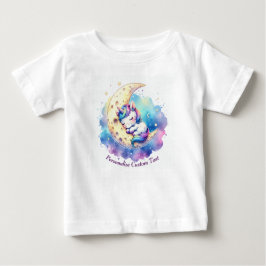 かわいいパーソナライズされたベビーユニコーンお月に眠る ベビーTシャツ