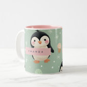 かわいいパーソナライズされたペンギン&アイスクリームパターン ツートーンマグカップ (正面左)