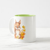 かわいいパーソナライズされた動物リス紅葉 ツートーンマグカップ (正面左)
