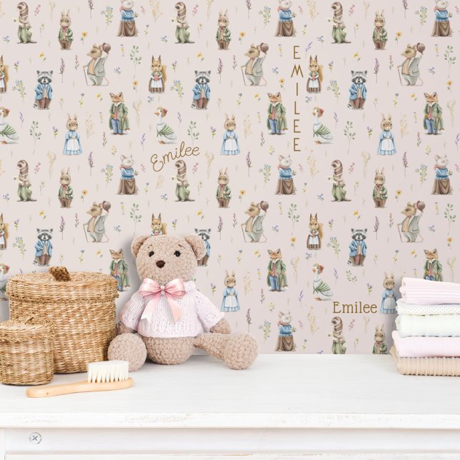 かわいいパーソナライズされた名前ウッドランドアニマルズピンクガール 壁紙 (Cute vintage woodland animal forest friends Peter Rabbit storybook baby girl blush pink wallpaper)