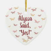 かわいいパーソナライズされた婚約オーナメント セラミックオーナメント (正面)