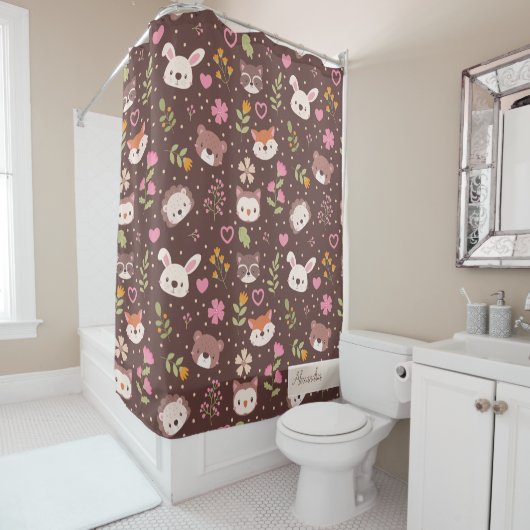 かわいいパーソナライズされた森の動物のパターン シャワーカーテン (インサイチュ)