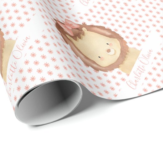 かわいいパーソナライズされた水彩ベビーライオンピンクフローラ ラッピングペーパー (ロールコーナー)