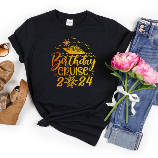 かわいいパーソナライズされた誕生日クルーズシップ家族旅行 Tシャツ