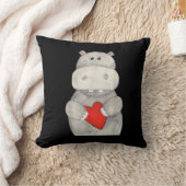 かわいいヒッポタムスホールディングハート | Love Hippo クッション (ブランケット)