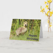 かわいいヒナの誕生日またはグリーティングカード。カスタマイズ カード (黄色い花)