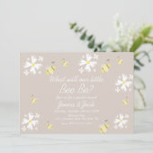 かわいいビーデイジーフローラジェンダー明るいトーン自然表示 カード (スタンド正面)