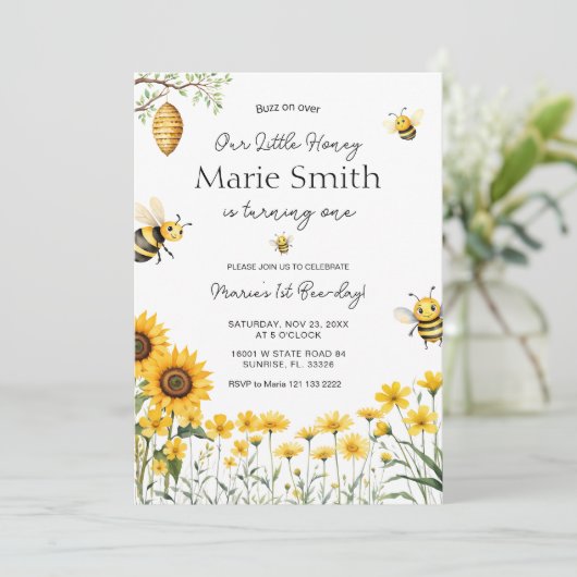 かわいいビー誕生日私たちの小さな蜂蜜ファースト蜂日 招待状 (スタンド正面)