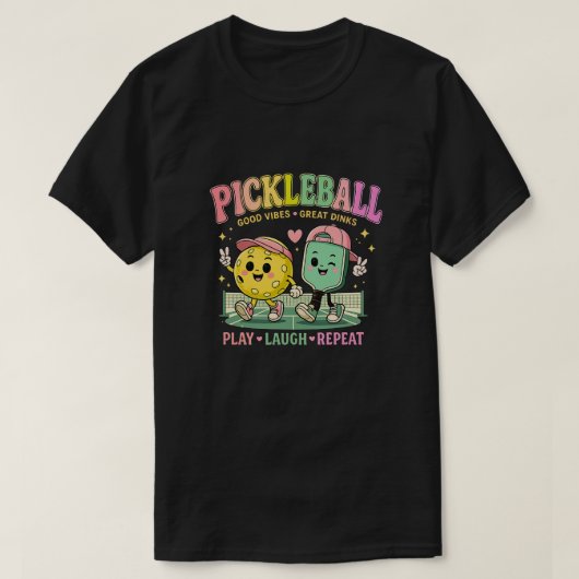 かわいいピックルボール仲間たち – 遊ぶ・笑う・リピート | Tシャツ (デザイン正面)