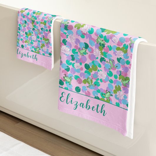 かわいいピンクとグリーンカエル名前をカスタムする ガーリー バスタオルセット