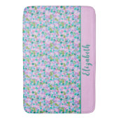 かわいいピンクとグリーンカエル名前をカスタムする ガーリー バスマット (正面縦)