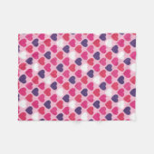 かわいいピンクと紫のハートロマンチックなパターン フリースブランケット (正面(横))