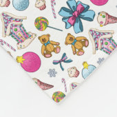 かわいいピンクと青のクリスマスナッツクラッカーリース フリースブランケット (角)