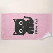 かわいいピンクと黒猫 ビーチタオル (正面)