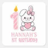 かわいいピンクのウサギのロウソクの女の子の1歳の誕生日 スクエアシール (正面)