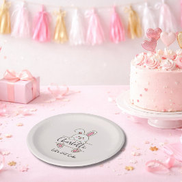 かわいいピンクのウサギの女の子の誕生日ケーキを食べよう ペーパープレート