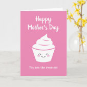 かわいいピンクのカップケーキが入ったお母さんのデイカード カード (黄色い花)
