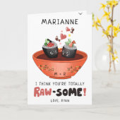 かわいいピンクのカワイイ寿司が恋してるバレンタインデー カード (黄色い花)