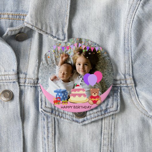 かわいいピンクのキッズトイズ誕生祝い写真 缶バッジ (インサイチュ)