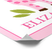 かわいいピンクのキリンちゃんの女の子のカスタム名前プリント ポスター (角)