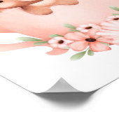 かわいいピンクのクマのぬいぐるみがカップに入って花と一緒 ポスター (角)