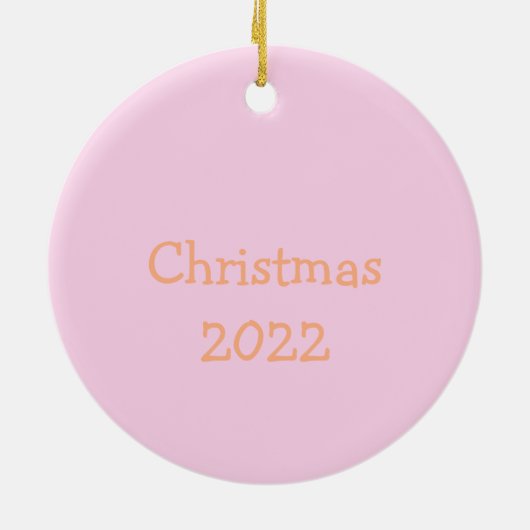 かわいいピンクのクリスマス雪だるまキッズカスタム セラミックオーナメント (裏面)