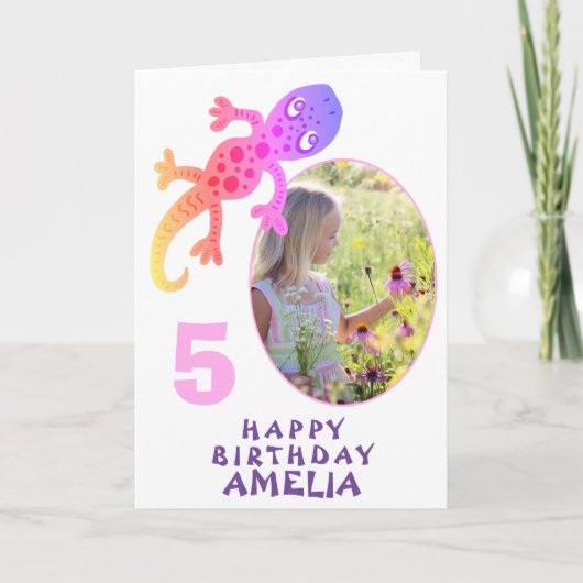 かわいいピンクのゲッコリザードガールズフォト誕生日 カード (正面)