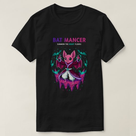 かわいいピンクのコウモリ使いの魔法使いが怖いコウモリを召喚 Tシャツ (デザイン正面)