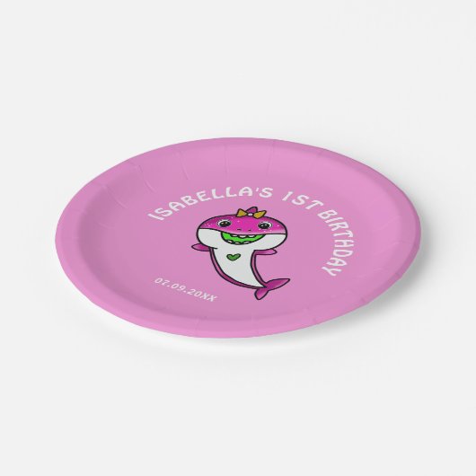 かわいいピンクのサメ赤ちゃん女の子1歳の誕生日 ペーパープレート (アングル)