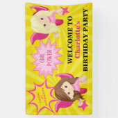 かわいいピンクのスーパーヒーローガールバースデーパーティー 横断幕 (縦)