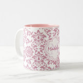 かわいいピンクのダマスク織、名前の最初のモノグラム ツートーンマグカップ (正面左)