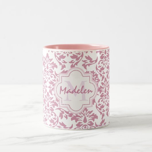 かわいいピンクのダマスク織、名前の最初のモノグラム ツートーンマグカップ (中央)