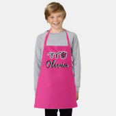 かわいいピンクのデイジーフラワーキッドのベーキングエプロン エプロン (着用した状態)