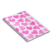かわいいピンクのドードルハートバレンタインデーのパターン ノートブック (右側)