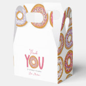 かわいいピンクのドーナツ誕生日パーティー フェイバーボックス (オープン)