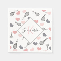 かわいいピンクのハートとテニスラケットのパターンスポーツ