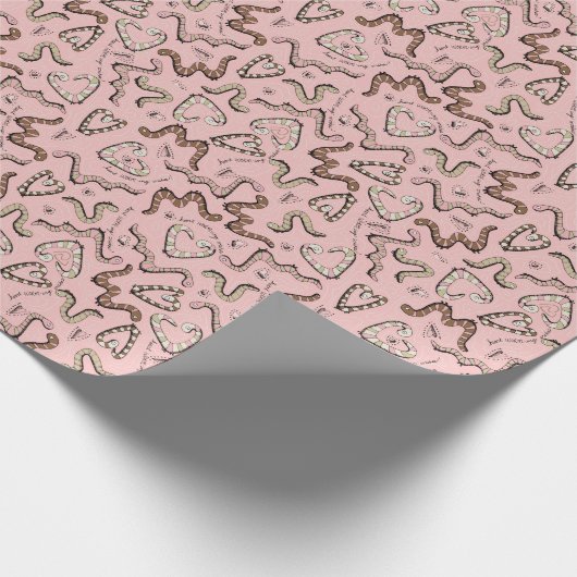 かわいいピンクのハートワームの願い子供の誕生日 ラッピングペーパー (角)