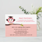 かわいいピンクのフクロウの基本的な女の子の卒業パーティー 招待状 (スタンド正面)