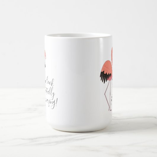 かわいいピンクのフラミンゴおもしろいトータル驚くべき文字 コーヒーマグカップ (中央)