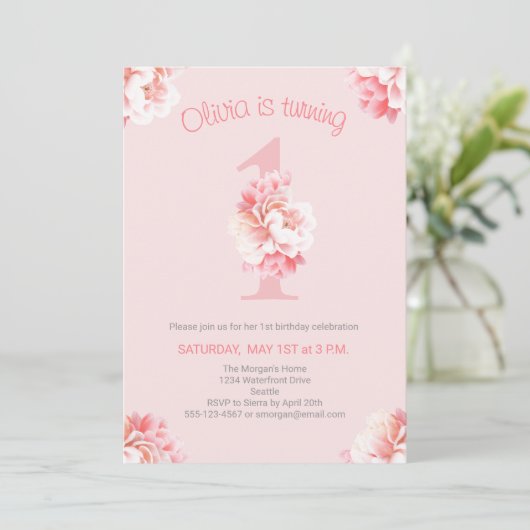 かわいいピンクのフローラガールの最初の誕生日パーティー 招待状 (スタンド正面)
