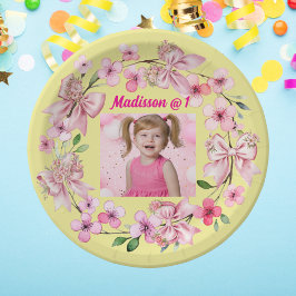 かわいいピンクのフローラバウ写真1st誕生日パーティー ペーパープレート