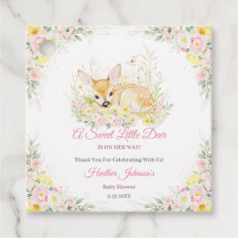 かわいいピンクのフローラ鹿の赤ちゃんシャワー フェイバータグ