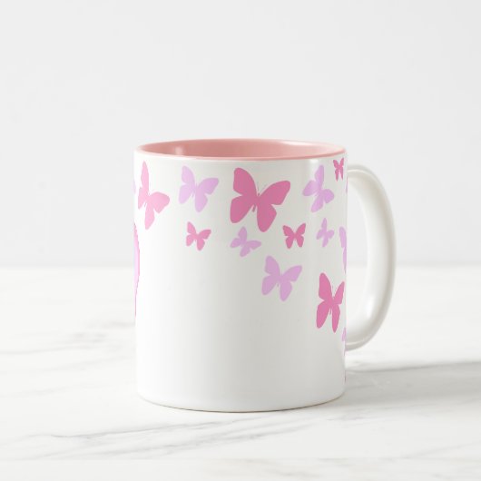 かわいいピンクのベビー象および蝶マグ ツートーンマグカップ (正面右)