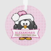 かわいいピンクのペンギンの赤ちゃんの1stクリスマス オーナメント (裏面)