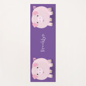 かわいいピンクのポットは豚の漫画イラストレーション ヨガマット (正面)