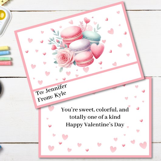 かわいいピンクのマカロンとハートの学校バレンタイン シーズンカード