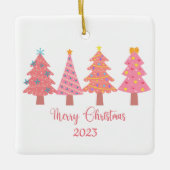 かわいいピンクのメリークリスマスツリー セラミックオーナメント (正面)