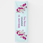 かわいいピンクのユニコーンとウィングス誕生日 横断幕 (縦)