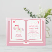 かわいいピンクのユニコーンブックテーマガールズベビーシャワー 招待状 (スタンド正面)